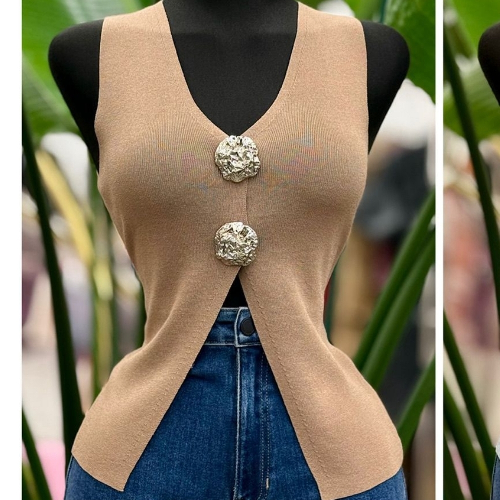 Sculpted Tan V-Neck Knit Tank with Decorative Silver Medallions